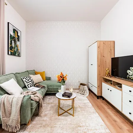 Days - With Loft Bed In Location شقة
